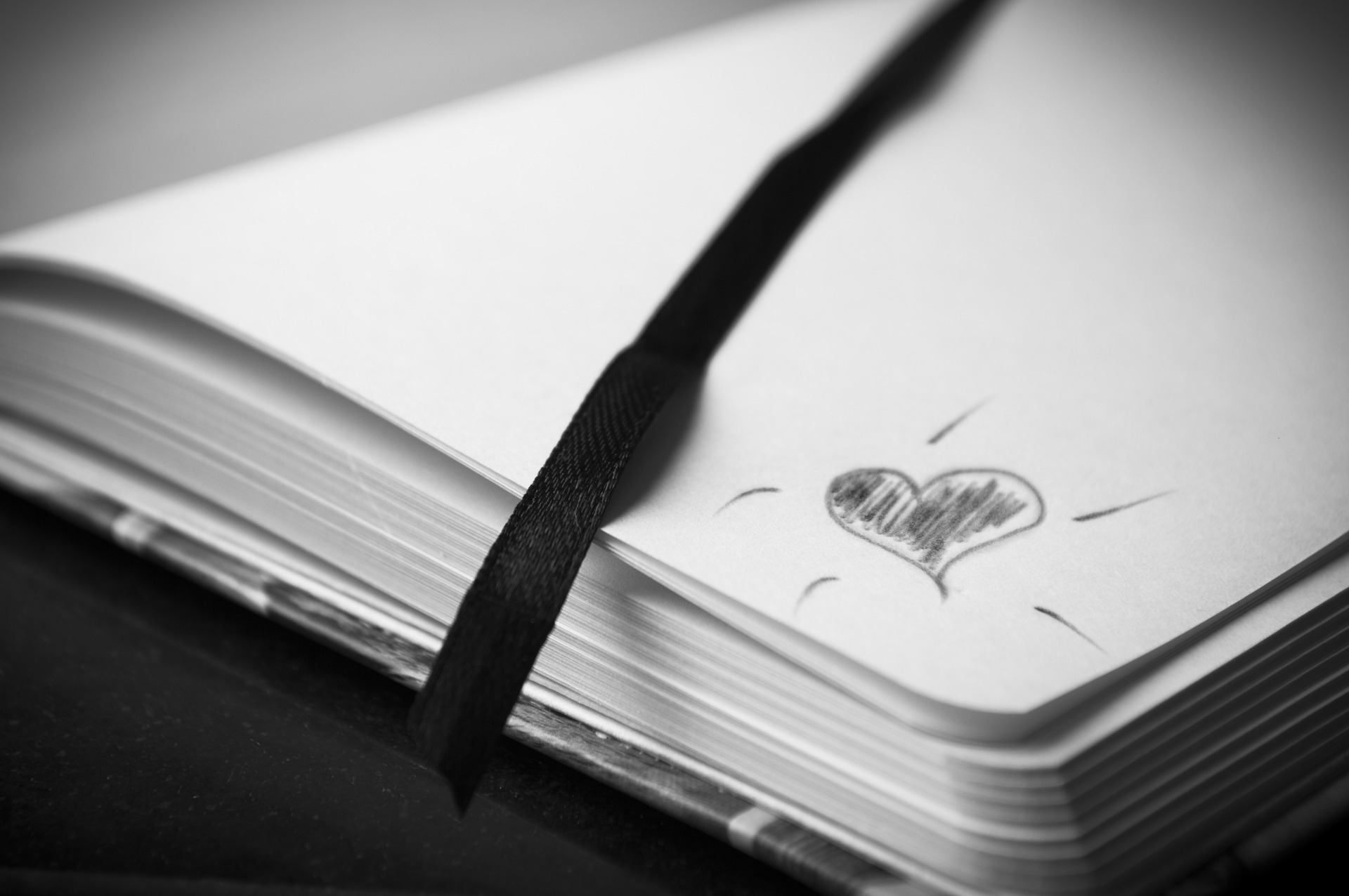 address-book-2246432_1920